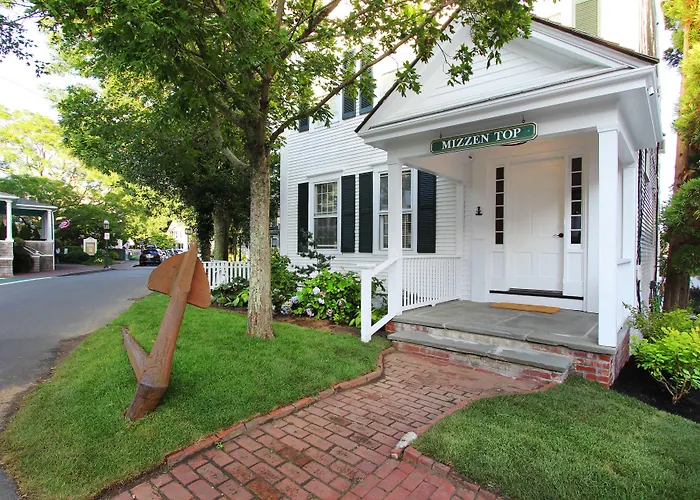 Kelley House Hotel